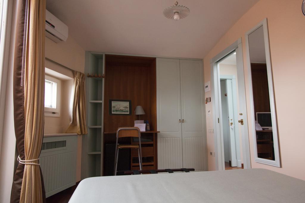 La Dolce Vista - B&B Di Charme Manfredonia Habitación foto